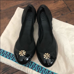 TORY BURCH FLATS - NEW
